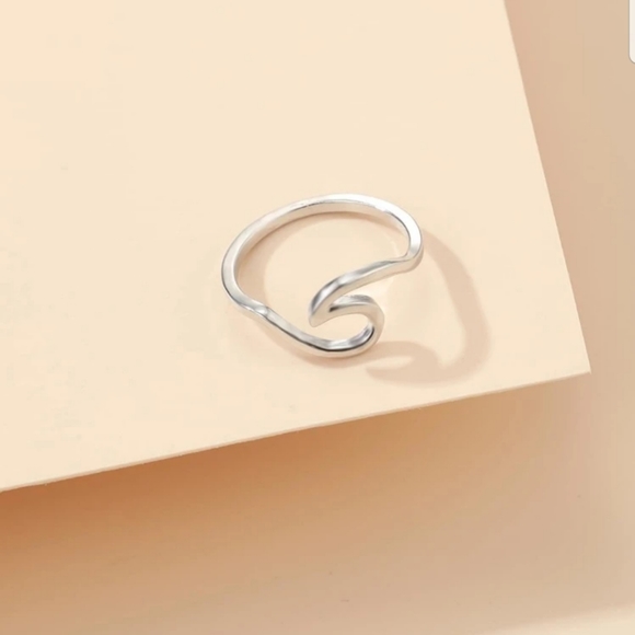 *Maribel* Beach Wave Ring - Picture 3 of 5